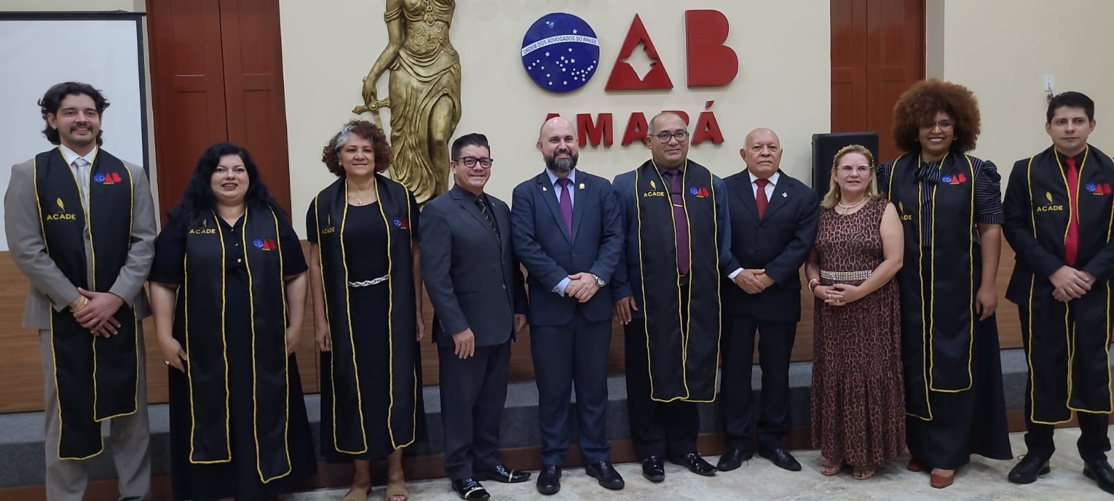 OAB-AP instala a 1ª Academia de Advogados Escritores do país e empossa sua primeira Diretoria